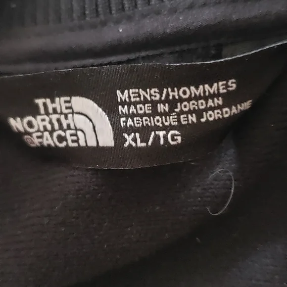 The North Face Men's Black Performance Jacket - Picture 4 of 6